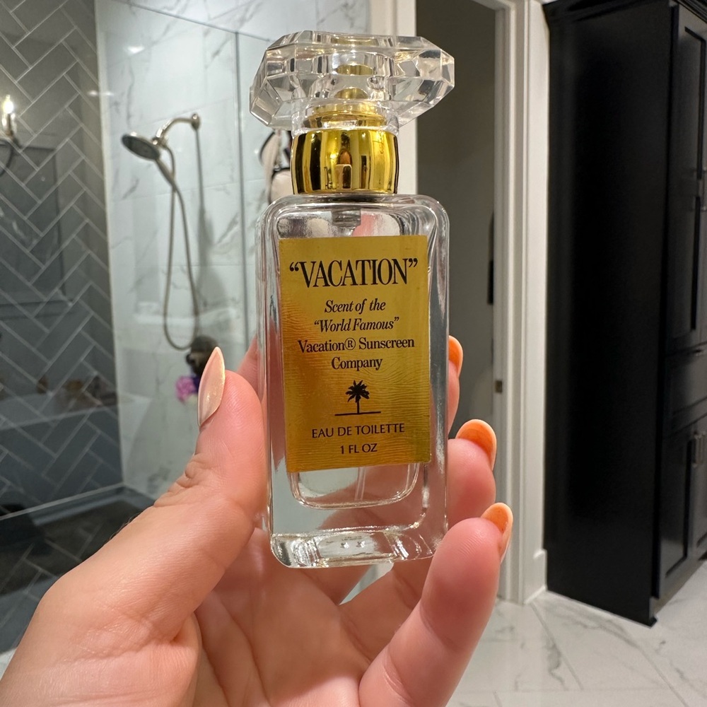 Vacation Eau de Toilette 90% full